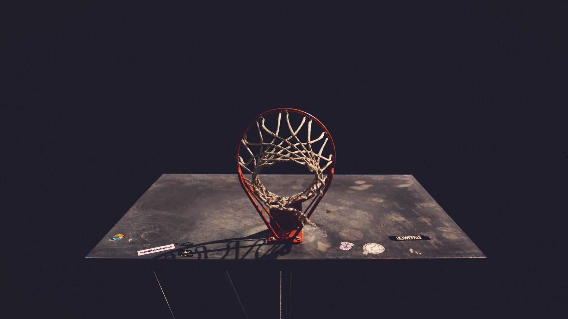 第二星计划再生苗头，詹皇力邀利拉德，湖人重组巨头版图引联盟震动