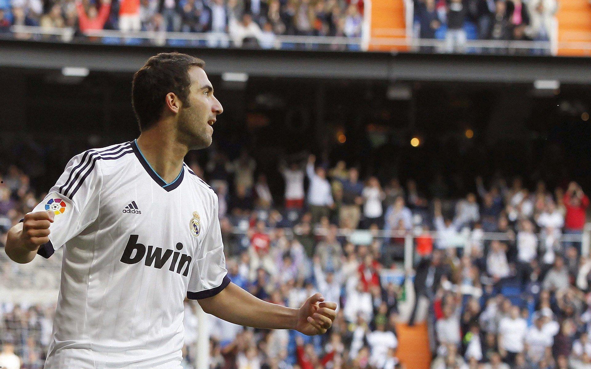 姆希塔良怒斥裁判,一场本应平局的比赛被不存在的点球毁掉